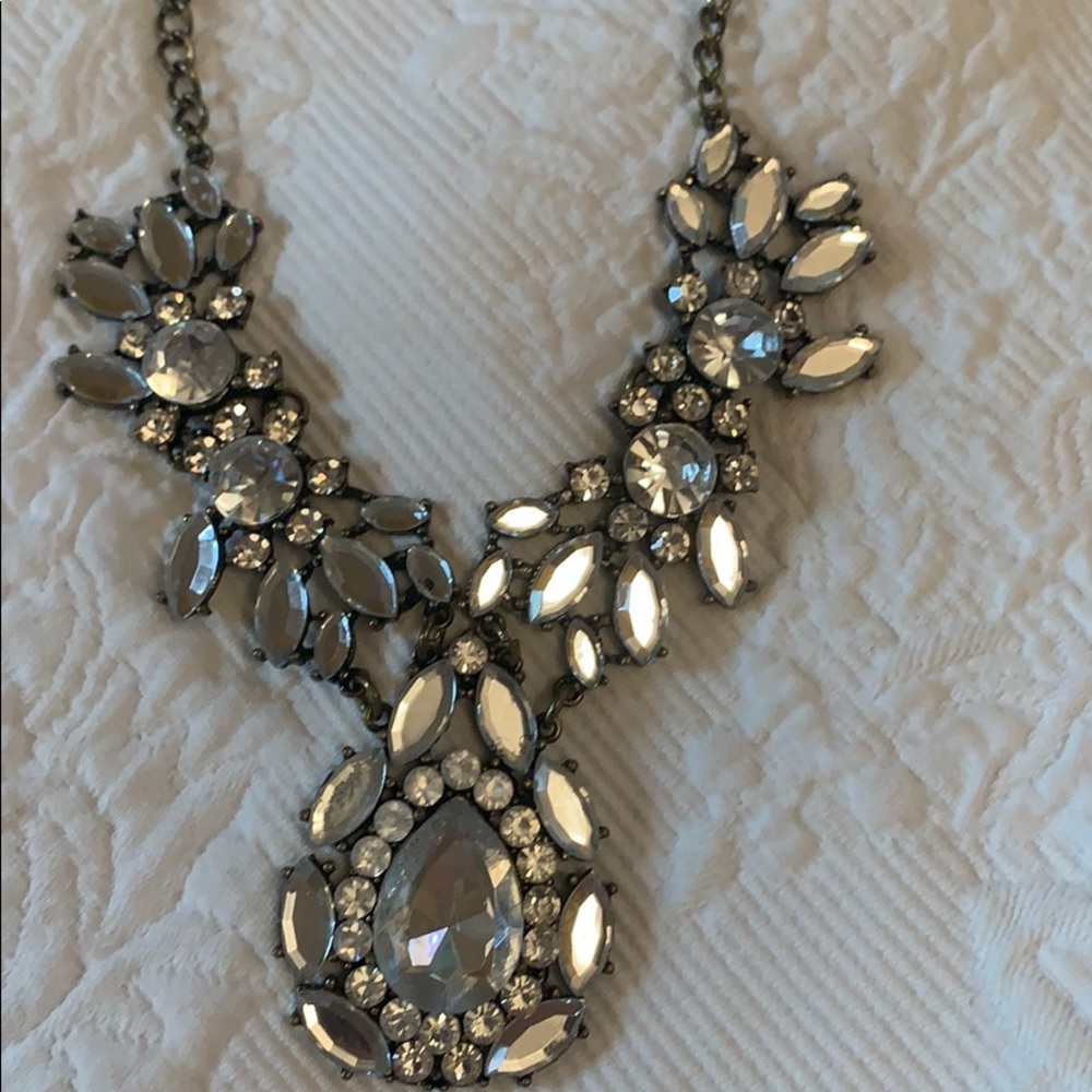 Beautiful statement necklace - Picture 2 of 3